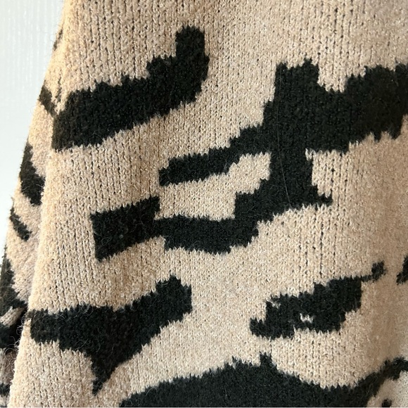 Noisy May tan zebra print hooded cardigan - Picture 4 of 4